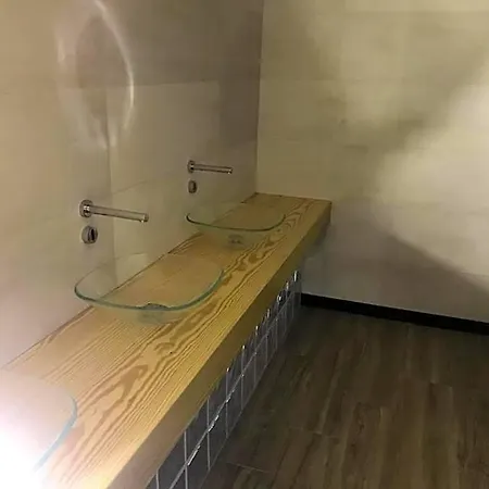 Wood Steel & Glass Hostel Marinha Grande
